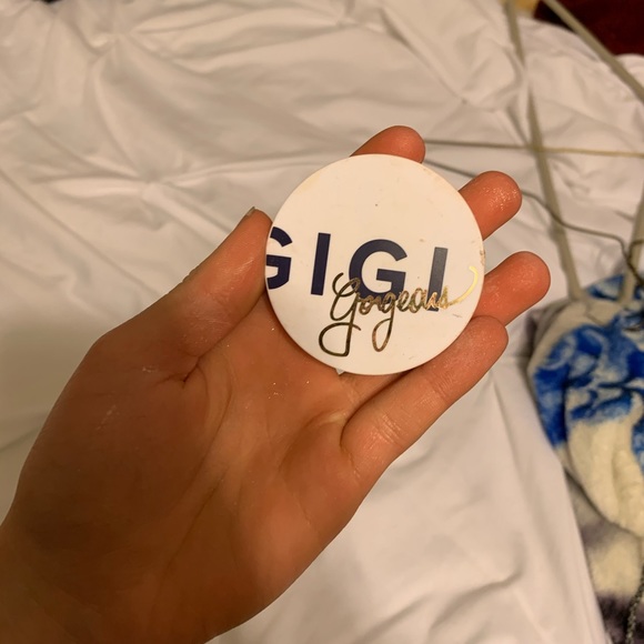 Makeup Bundle! - Picture 4 of 5